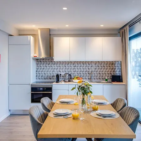 Stunning Ocean View 200mt Ac Pool Appartement *